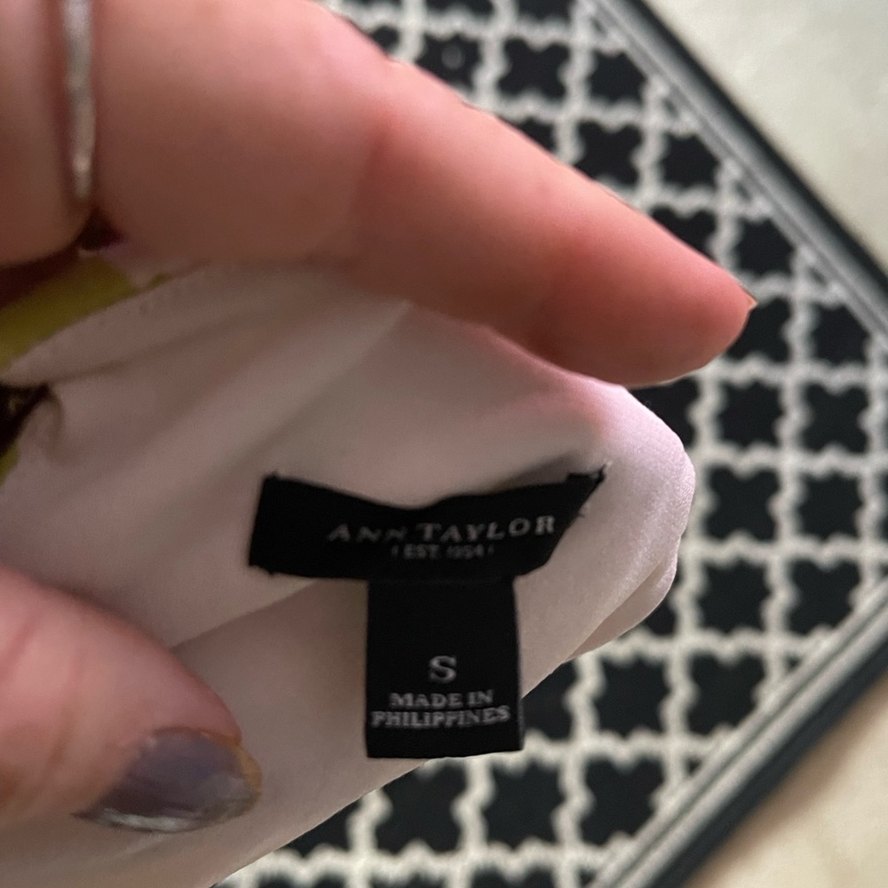 Ann Taylor Dress - Picture 5 of 5